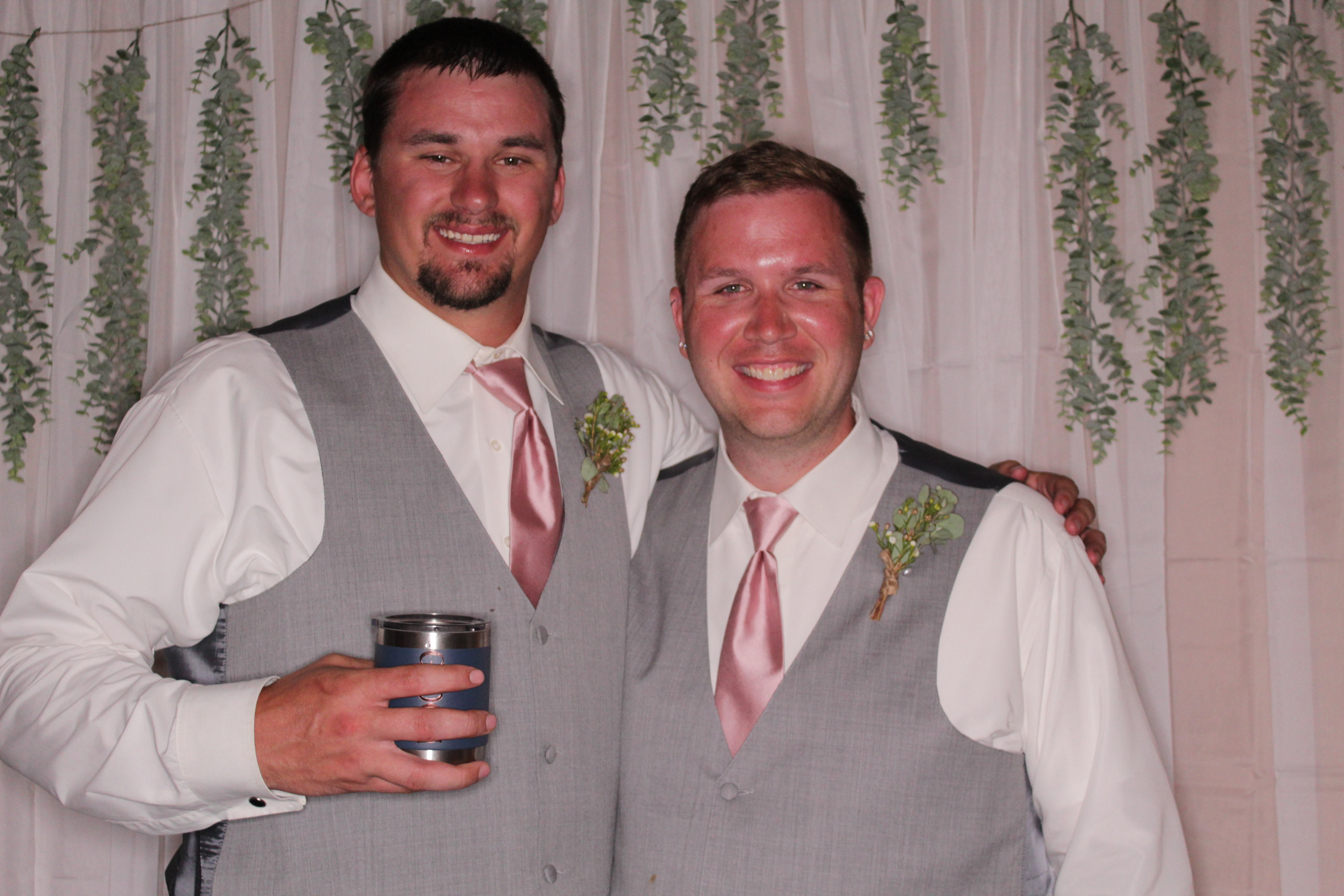 Carson and Harlie's Wedding | View more photos from the event at gallery.photoboothbillings.com/u/PhotoBoothBillings/Carson-and-Harlies-Wedding